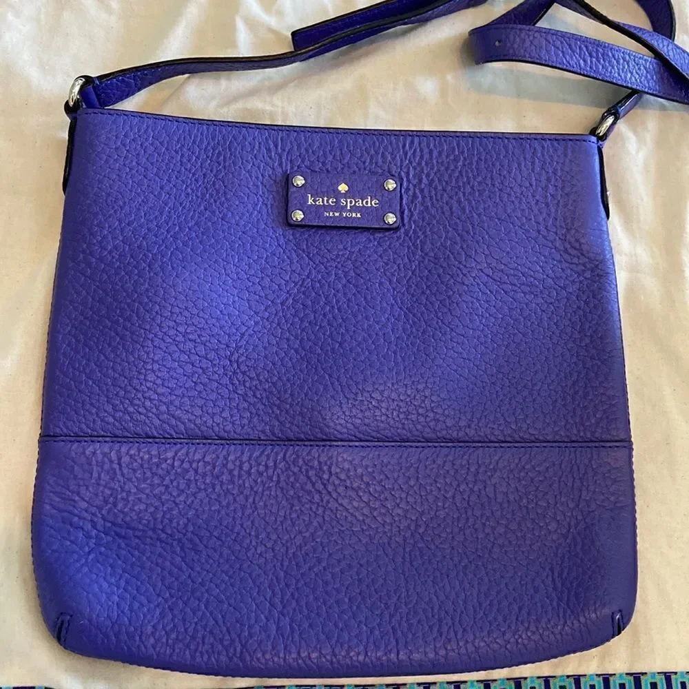 Kate Spade NWOT cross body leather Purple color impeccable